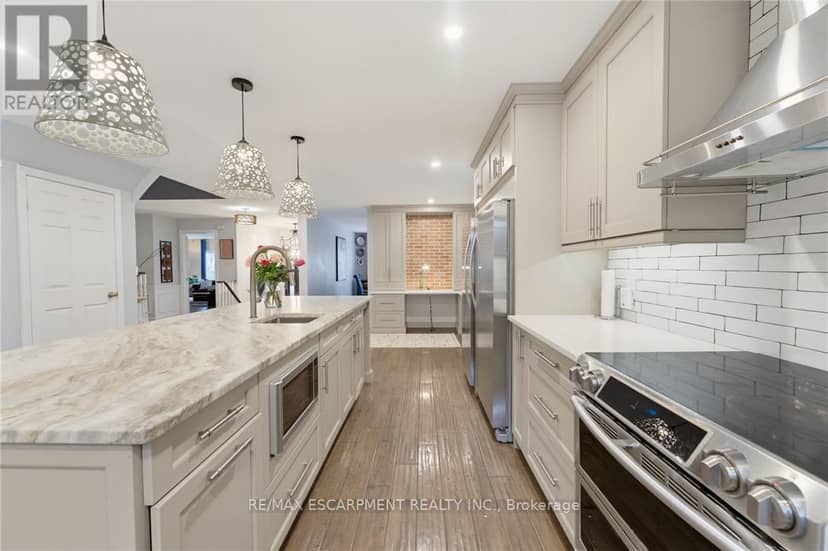 28 Seymour Drive — photo 11 of 40