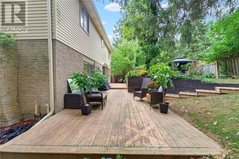 28 Seymour Drive — photo 36 of 40