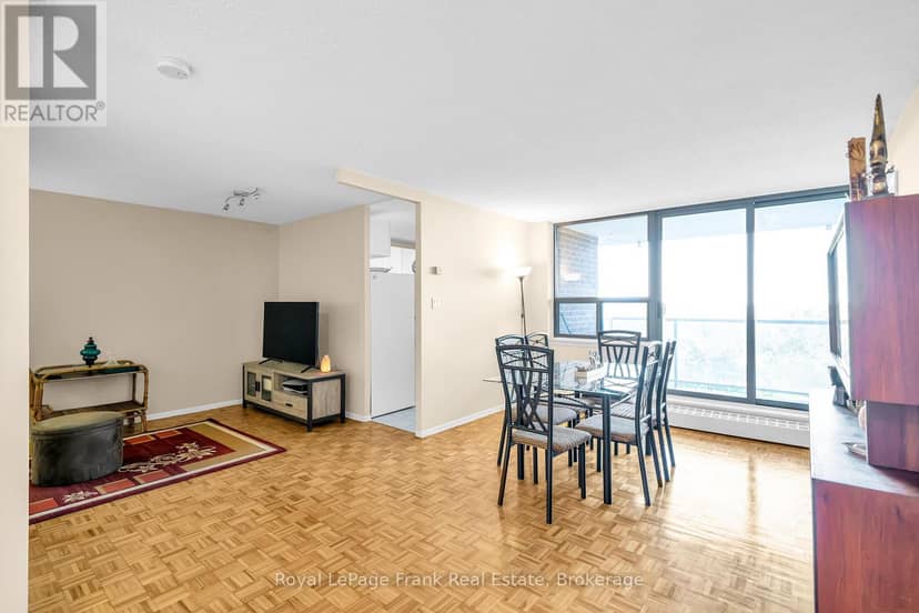 704 - 100 Wingarden Court, Toronto, photo 6