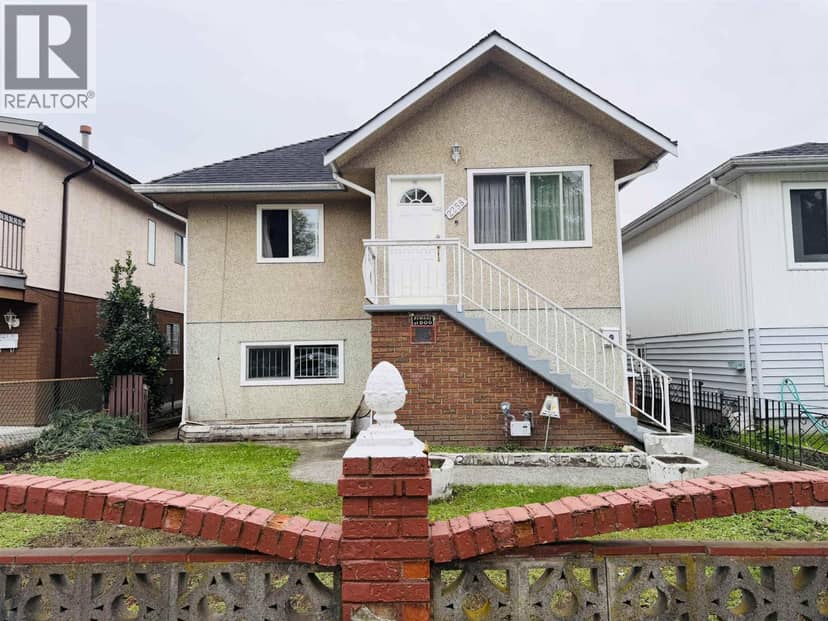 2258 34TH AVE E AVENUE, Vancouver