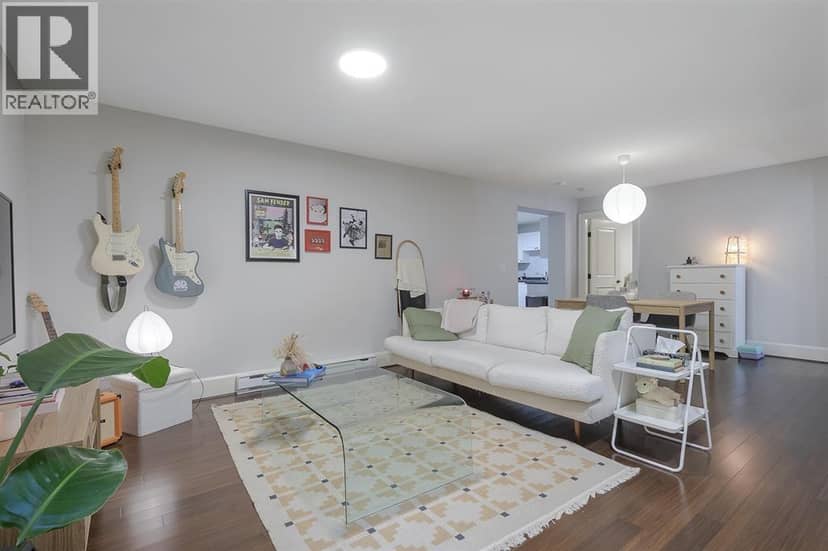 Suite 518 E 16TH STREET, North Vancouver, photo 2