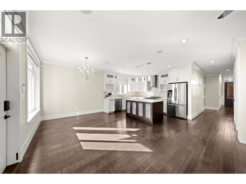 7028 BROADWAY, Burnaby, photo 4