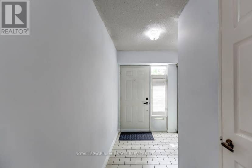 6 - 48 Granby Street — photo 4 of 40