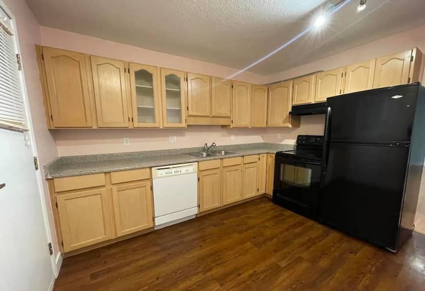 Suite 26458 33 AVE, Langley, photo 2