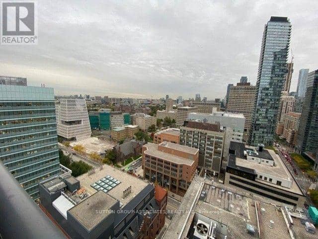 2411 - 770 Bay Street — photo 9 of 33