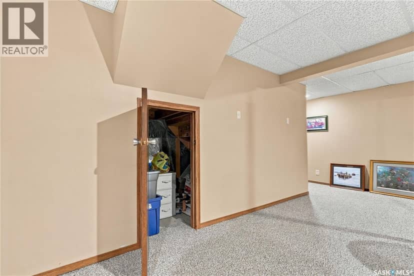 110 2510 Kenderdine ROAD — photo 32 of 40