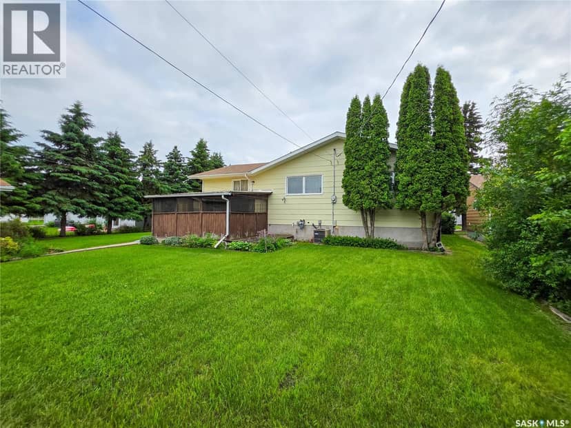 618 4th AVENUE W, Melville, photo 3