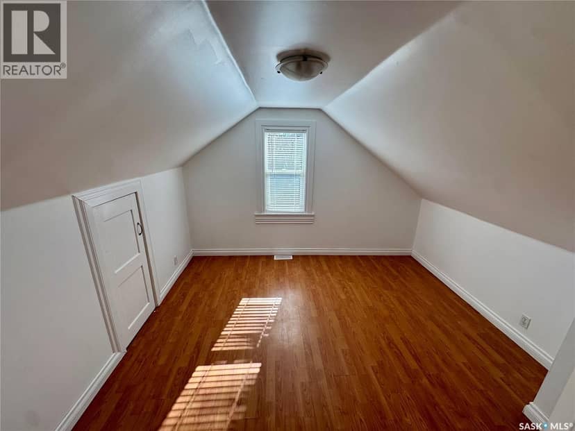 365 Keats STREET — photo 17 of 28