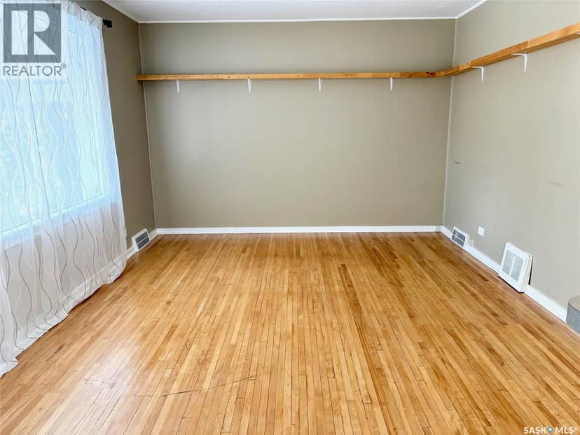 113 Laurier AVENUE, Yorkton, photo 3