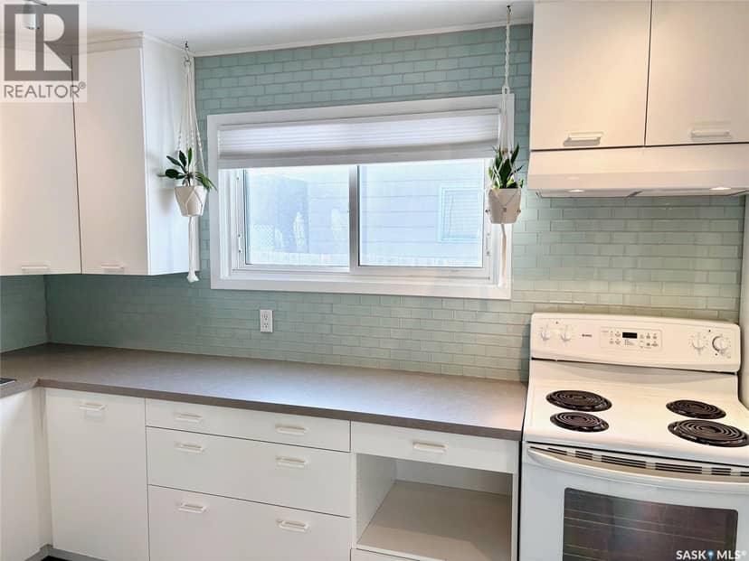 113 Laurier AVENUE — photo 9 of 17