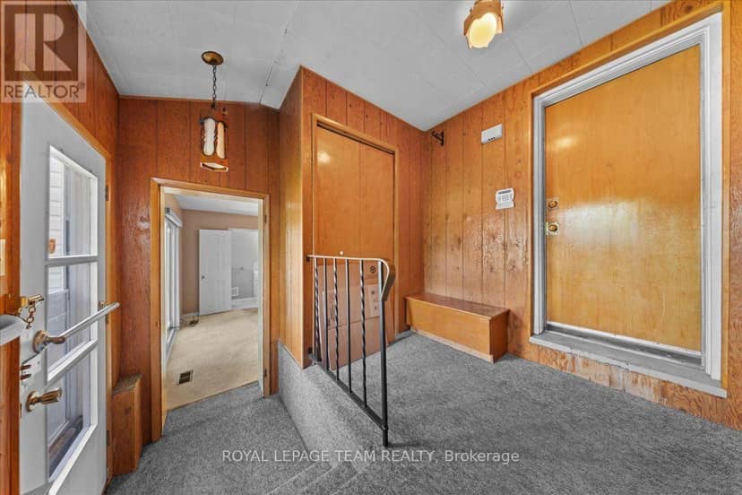 2000 Norway Crescent — photo 23 of 39