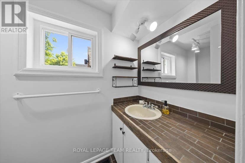 135 Upper Lorne Place — photo 24 of 40