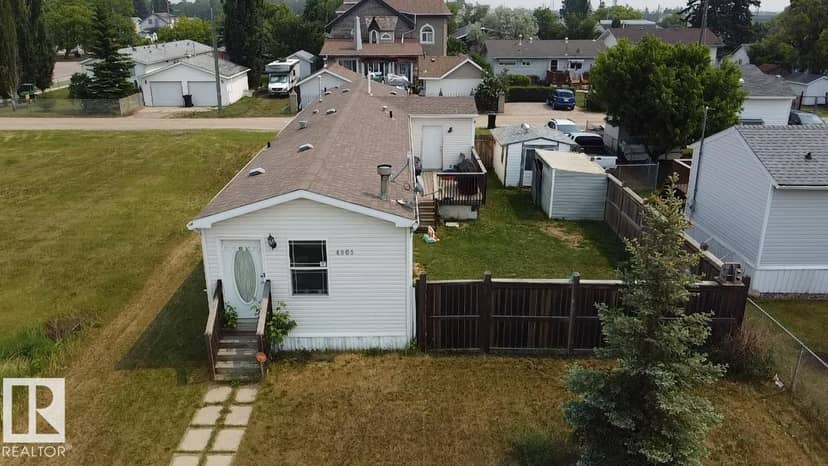 4905 50 ST — photo 25 of 28