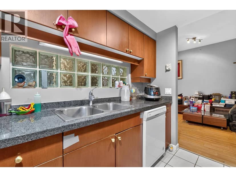 TH108 1288 MARINASIDE CRESCENT, Vancouver, photo 4