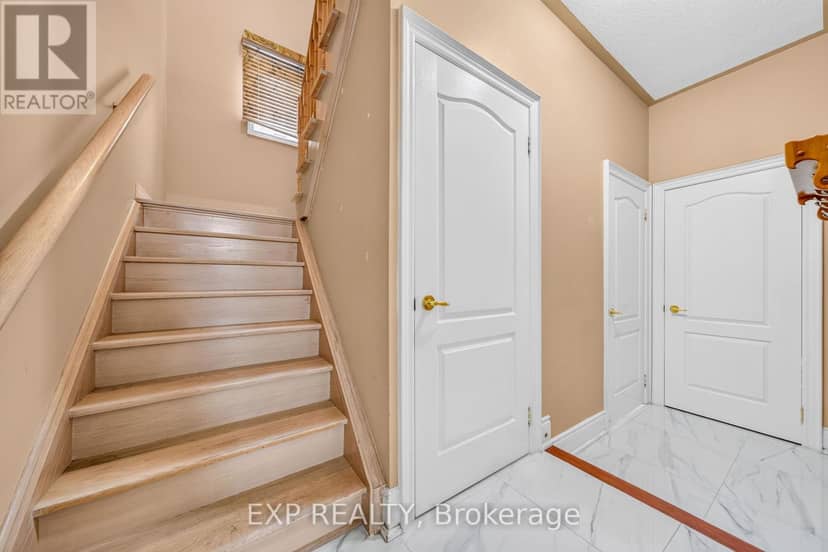 785 Quantra Crescent — photo 28 of 40