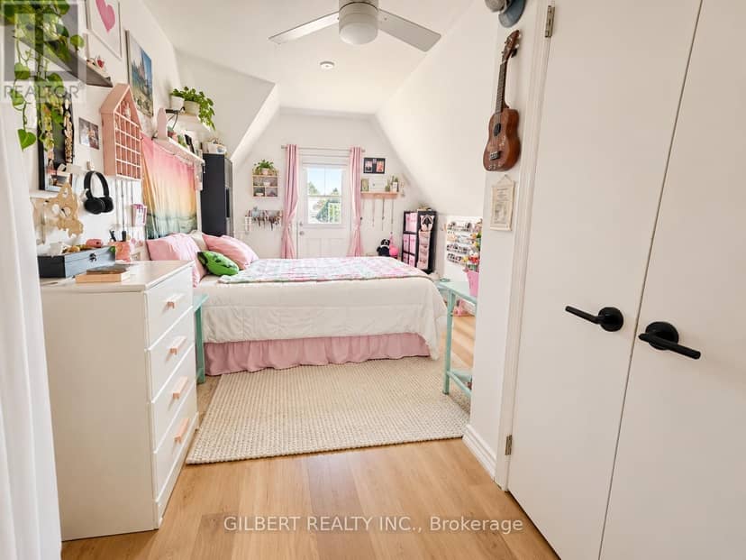 88 Cowan Avenue — photo 9 of 29