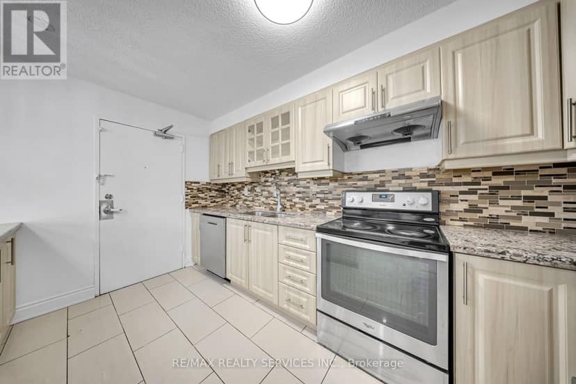 701 - 20 Mississauga Valley Boulevard — photo 13 of 40