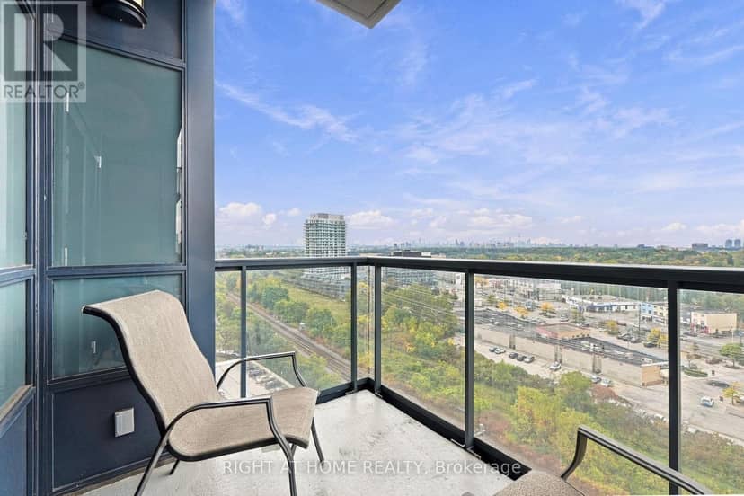 1301 - 1135 Royal York Road — photo 16 of 38