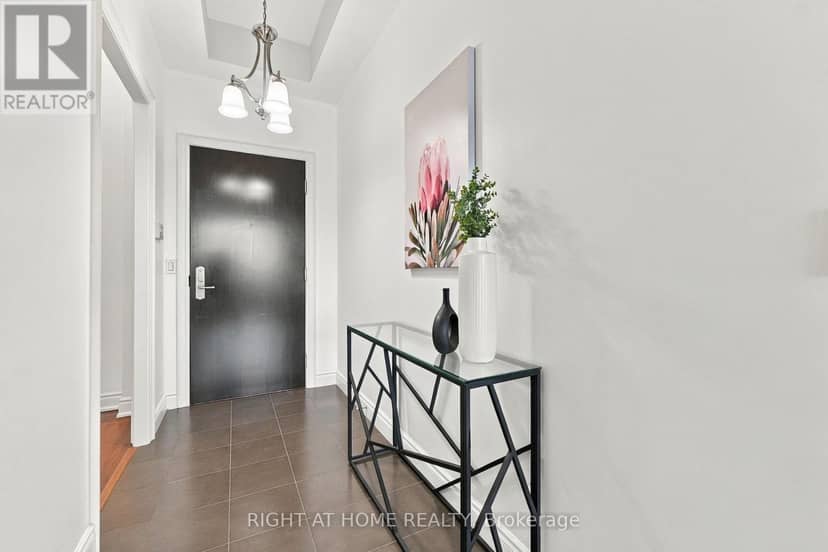 1301 - 1135 Royal York Road, Toronto, photo 3