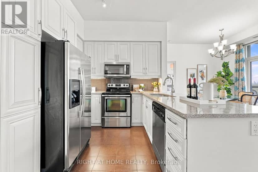 1301 - 1135 Royal York Road, Toronto, photo 5