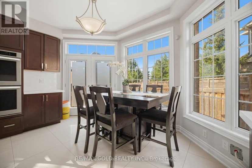 14 Ayrshire Court — photo 12 of 36