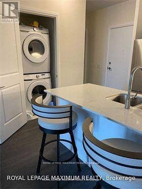 819 - 50 Thomas Riley Road — photo 3 of 17