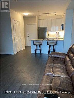 819 - 50 Thomas Riley Road — photo 4 of 17