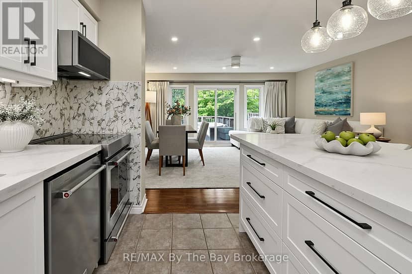 50 Silver Glen Boulevard — photo 10 of 40