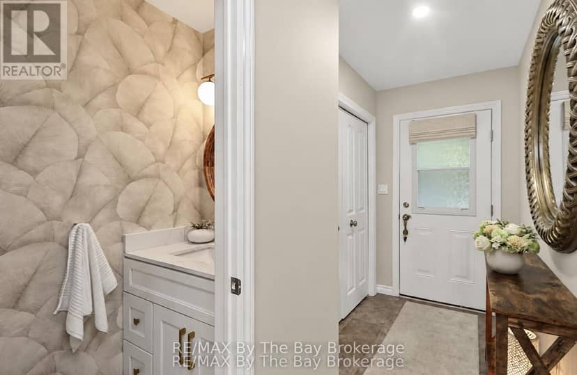 50 Silver Glen Boulevard — photo 5 of 40