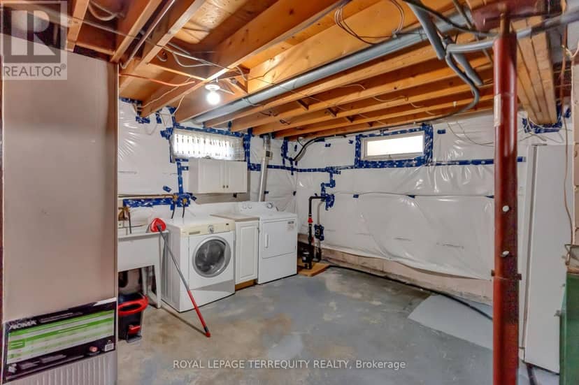 126 Partridge Crescent — photo 37 of 37