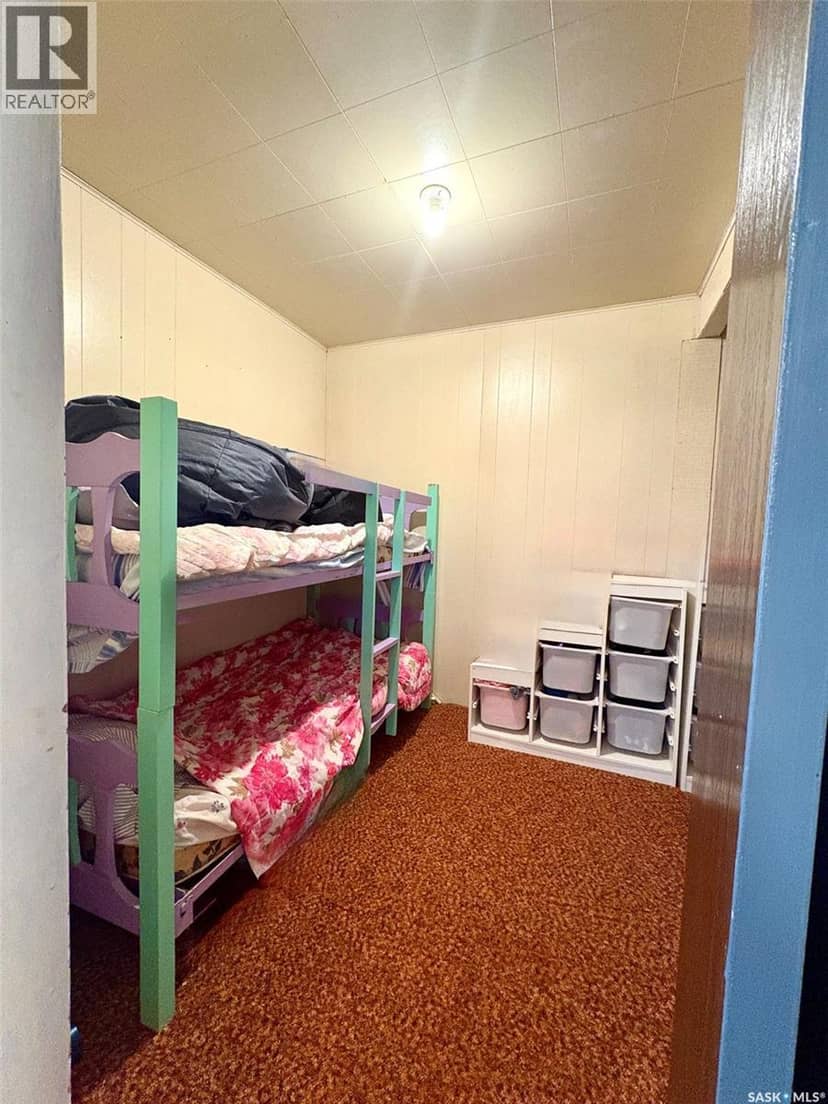 15 Wakisew AVENUE — photo 10 of 11