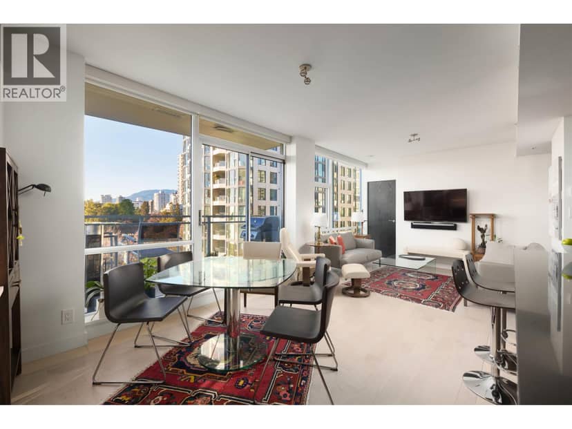 801 1455 HOWE STREET, Vancouver, photo 4
