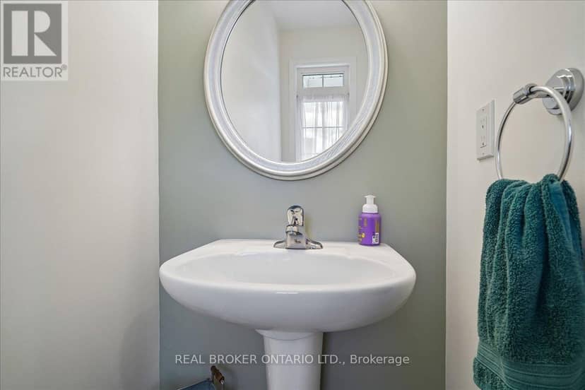 90 Erskine Drive — photo 5 of 26