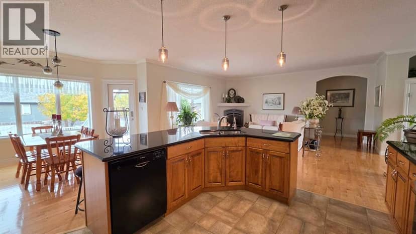 725 27 Street, Fort Macleod, photo 8