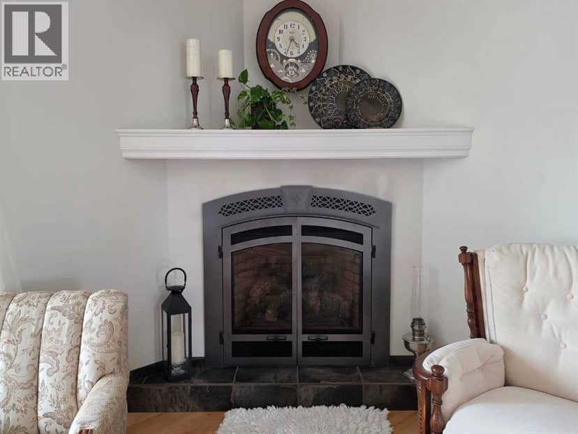 725 27 Street — photo 14 of 40
