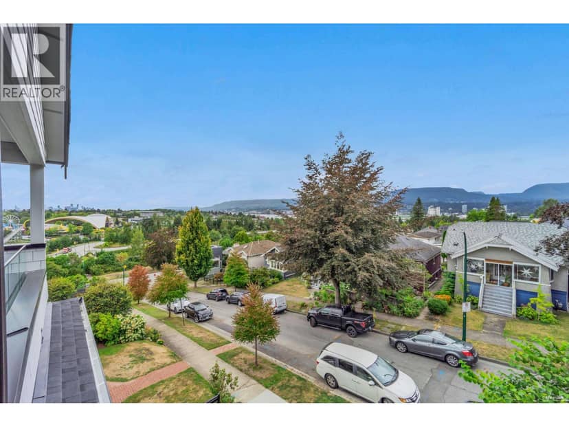 1 3436 TRIUMPH STREET, Vancouver