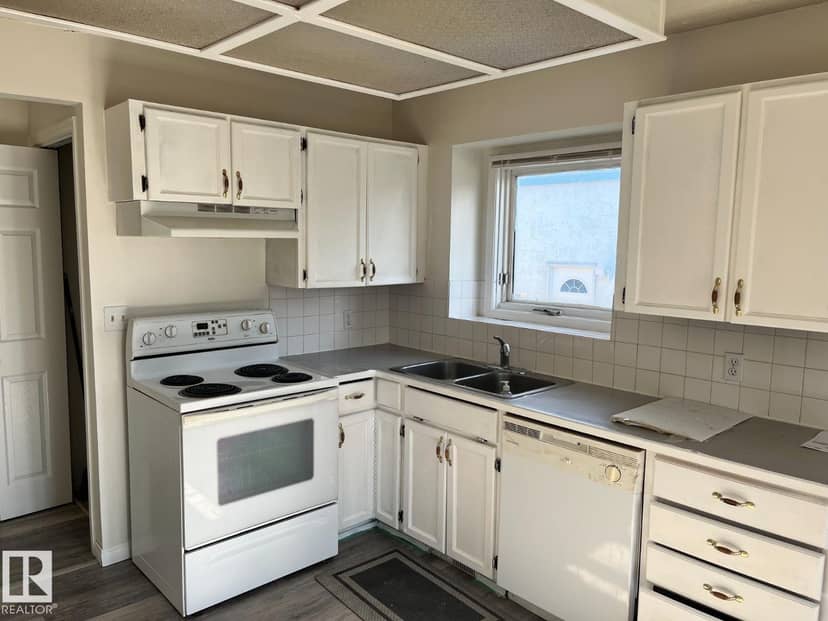 1035 Lakewood Rd N NW, Edmonton, photo 6
