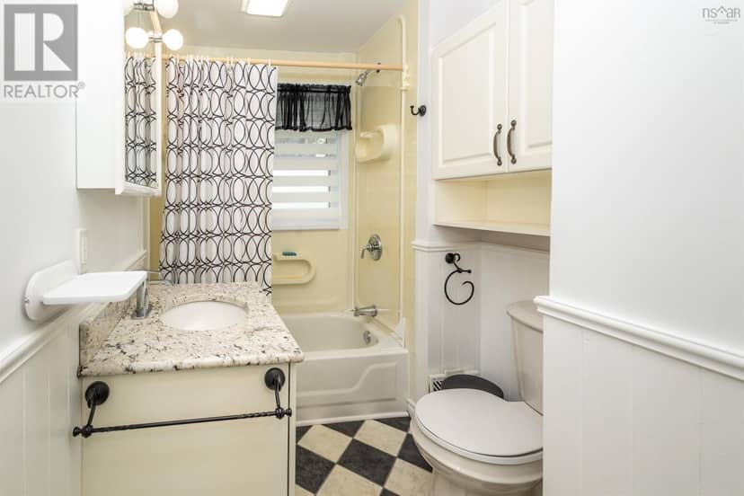 11 MacLean Street — photo 20 of 33