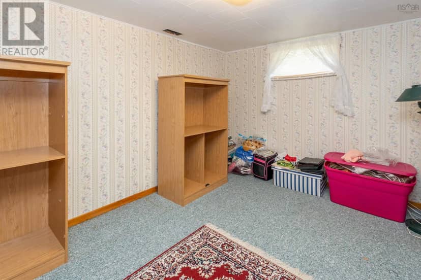 11 MacLean Street — photo 28 of 33