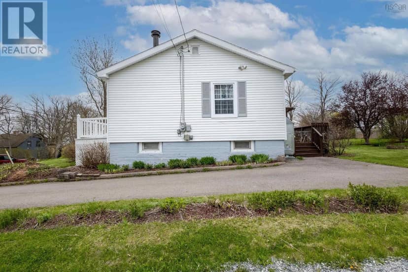 11 MacLean Street, Sydney Mines, photo 4