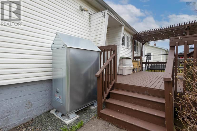 11 MacLean Street, Sydney Mines, photo 8