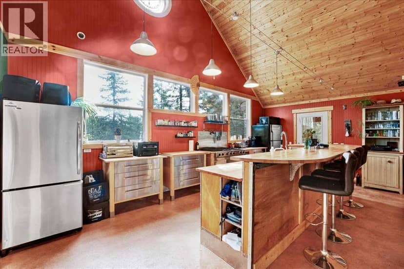 224 7 Street NE, Sundre, photo 7