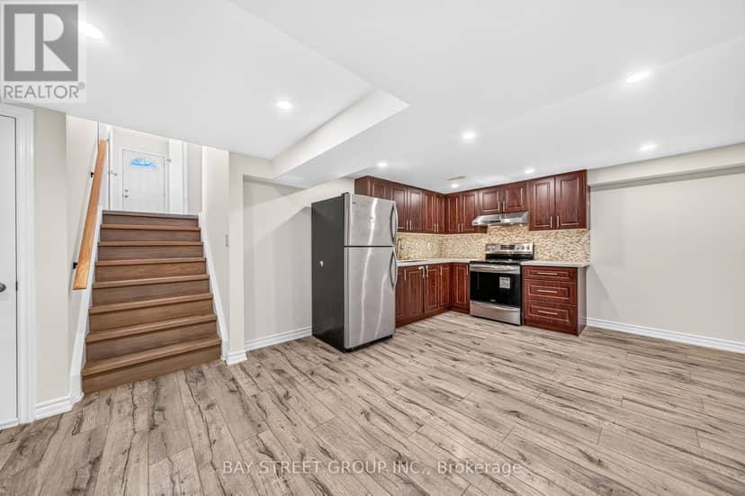 203 Cassandra Boulevard — photo 33 of 40