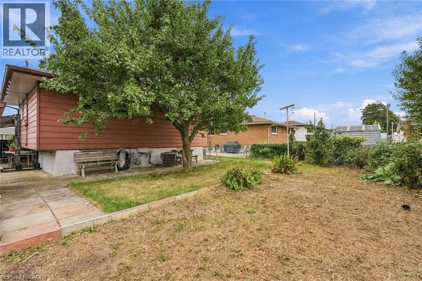 19 ELLINGWOOD Avenue — photo 23 of 24