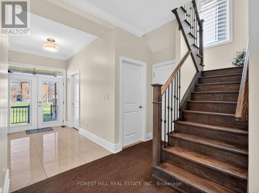 114 Regent Road, Toronto, photo 5