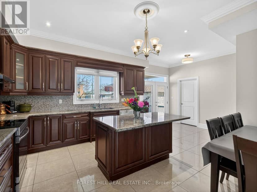114 Regent Road, Toronto, photo 8