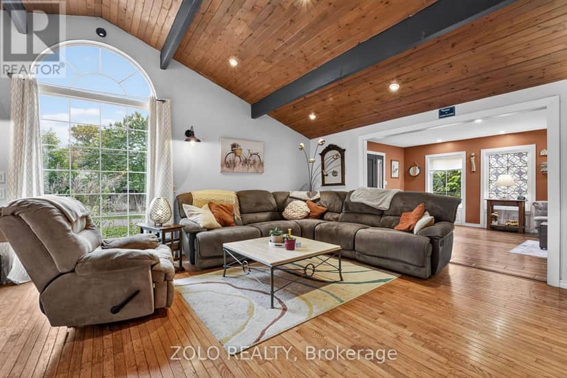 381 Beachview Avenue — photo 8 of 40