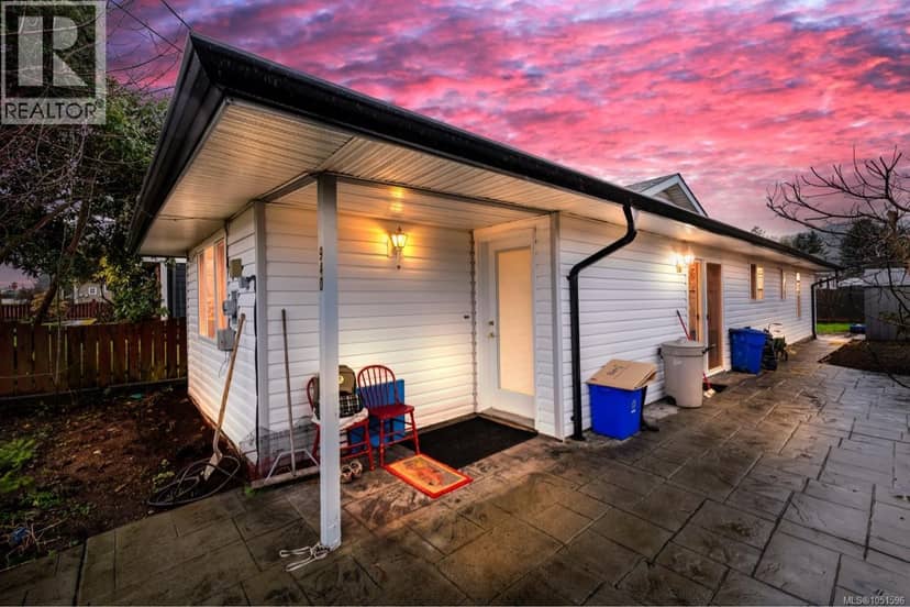940 5th Ave, Ladysmith