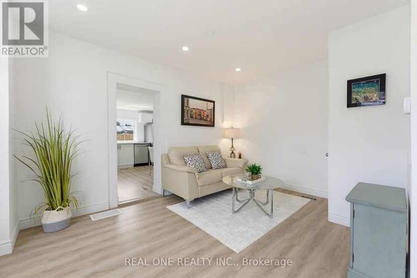 27 Gilkison Street — photo 2 of 28