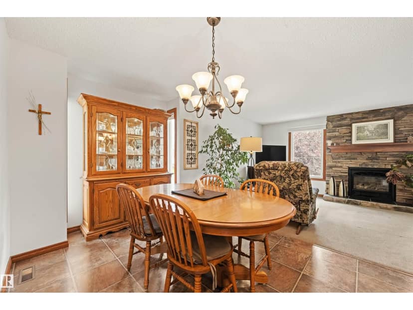 704 Warwick Rd NW, Edmonton, photo 8